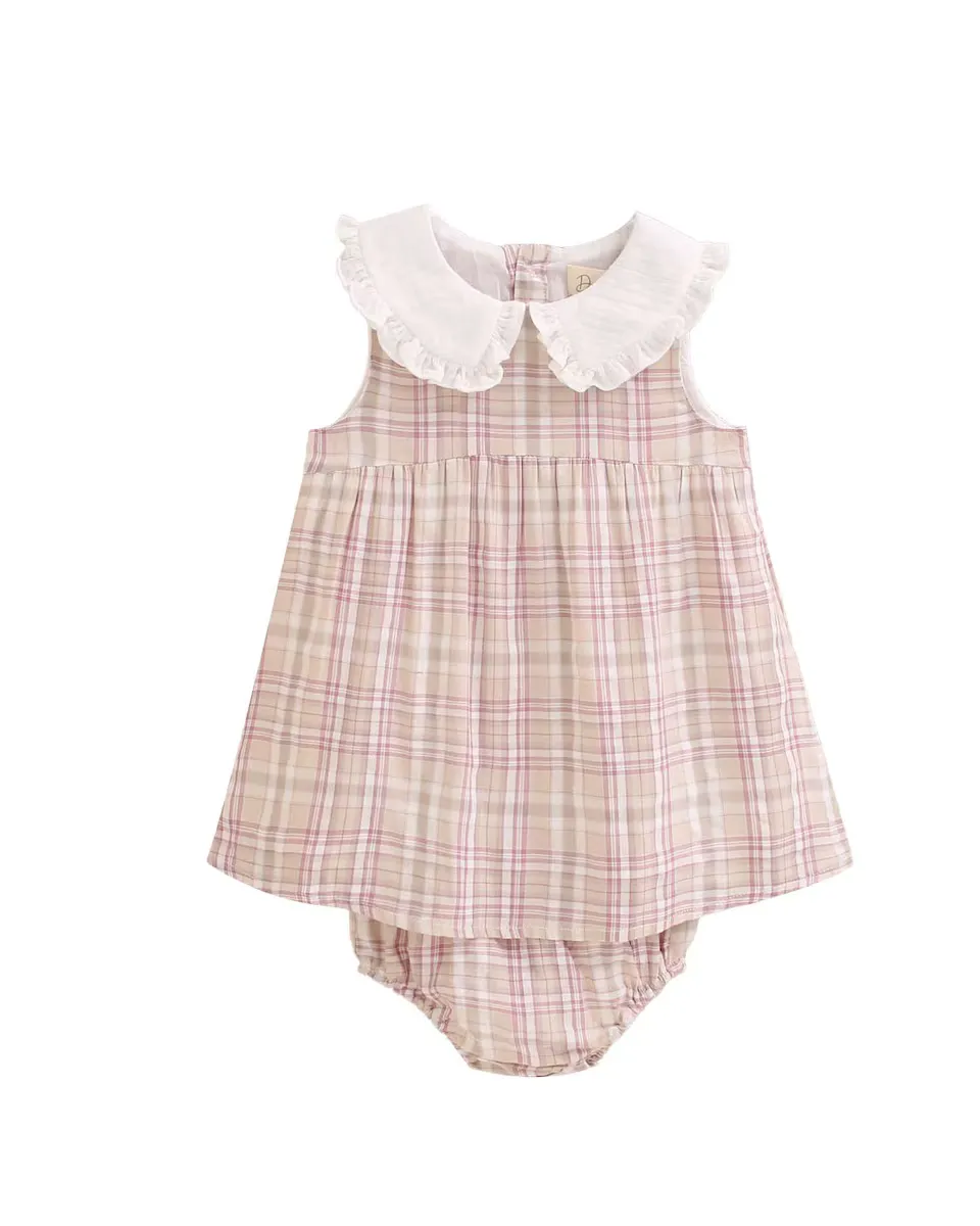 Платье в клетку для девочки с подходящими трусиками Dadati, розовый
Платье в клетку для девочки с подходящими трусиками Dadati, розовый