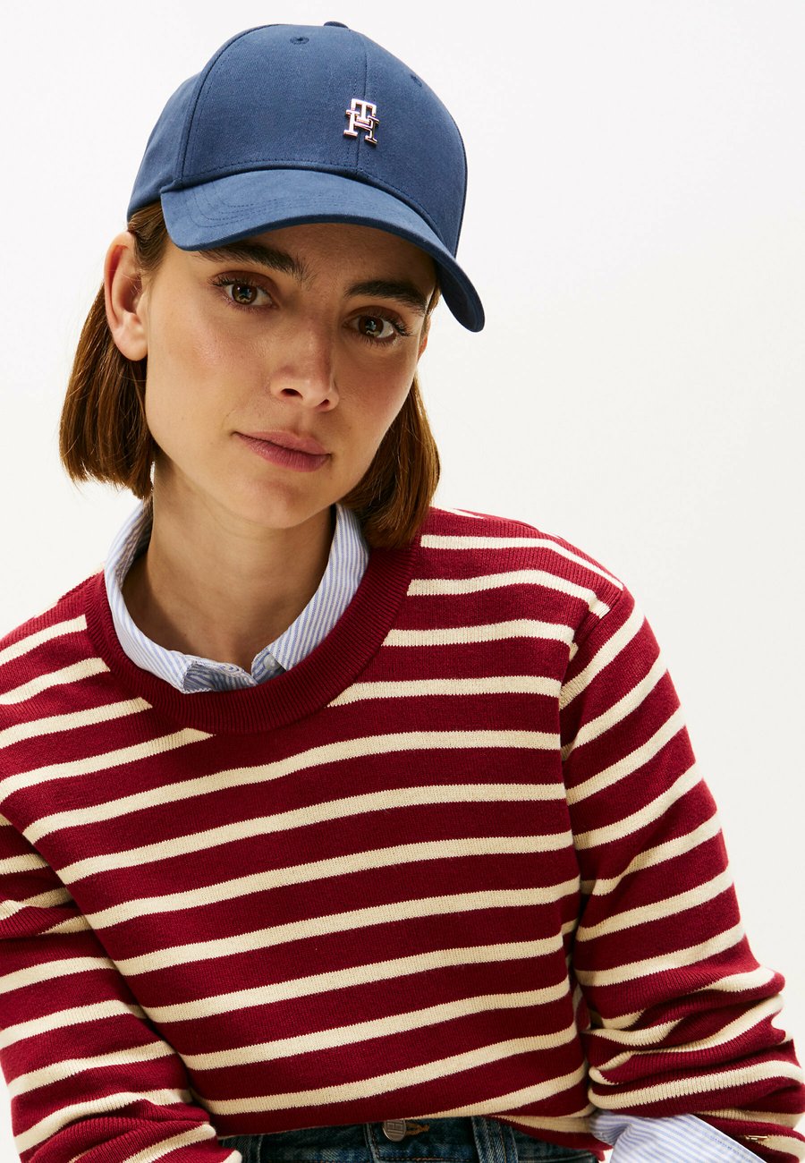 Бейсболка Tommy Hilfiger TH ELEVATED CHIC, Preppy Navy/Dark Blue
Бейсболка Tommy Hilfiger TH ELEVATED CHIC, Preppy Navy/Dark Blue