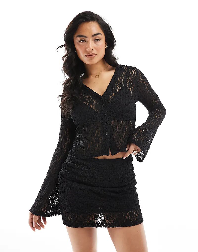 Черный кружевной кардиган с длинными рукавами от ASOS DESIGN
Черный кружевной кардиган с длинными рукавами от ASOS DESIGN