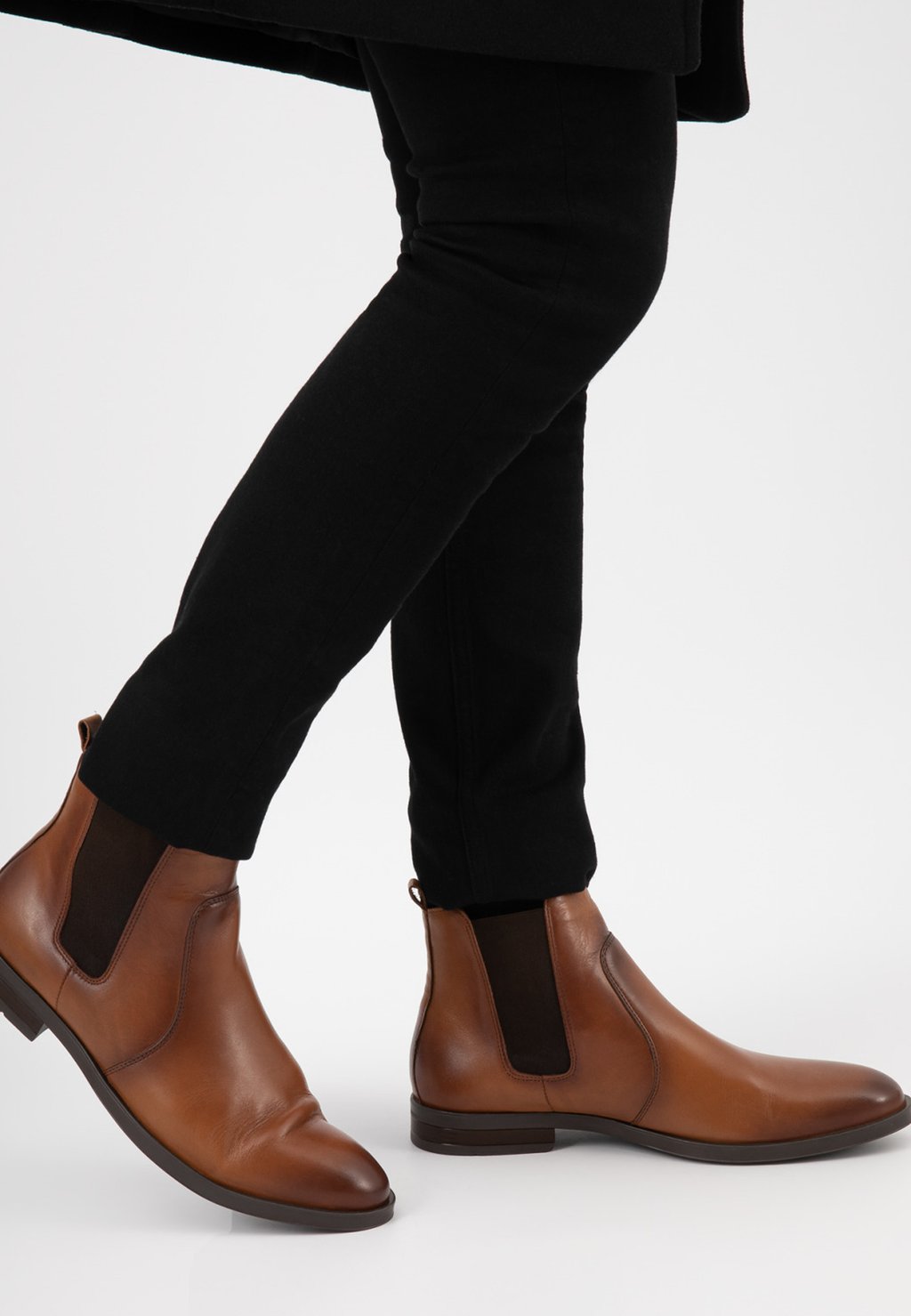 Ботильоны Wojas, коричневый
Ботильоны Wojas, коричневый