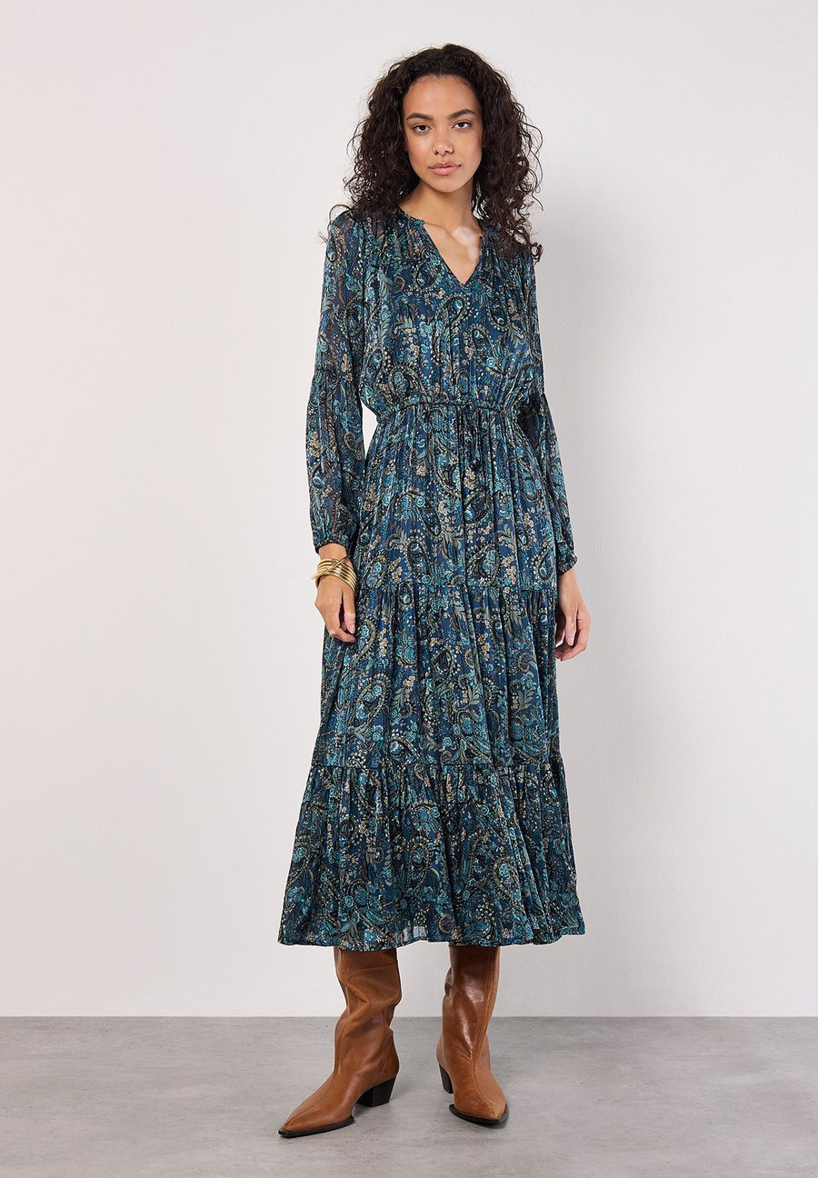 Платье Apricot PAISLEY SPARKLE, Navy/Dark Blue
Платье Apricot PAISLEY SPARKLE, Navy/Dark Blue