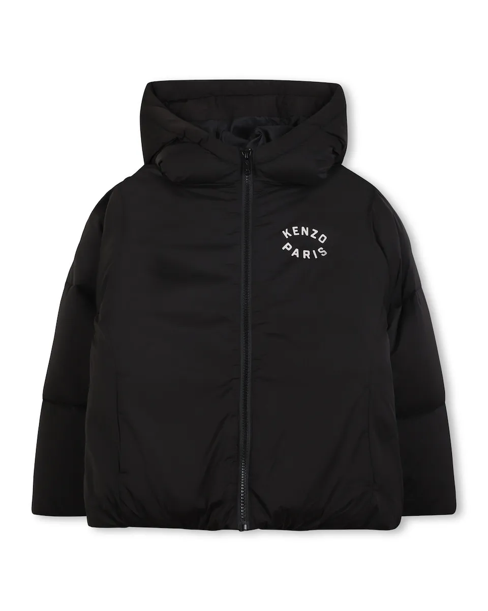 Детский пуховик с капюшоном и молнией Kenzo Kids, черный
Детский пуховик с капюшоном и молнией Kenzo Kids, черный