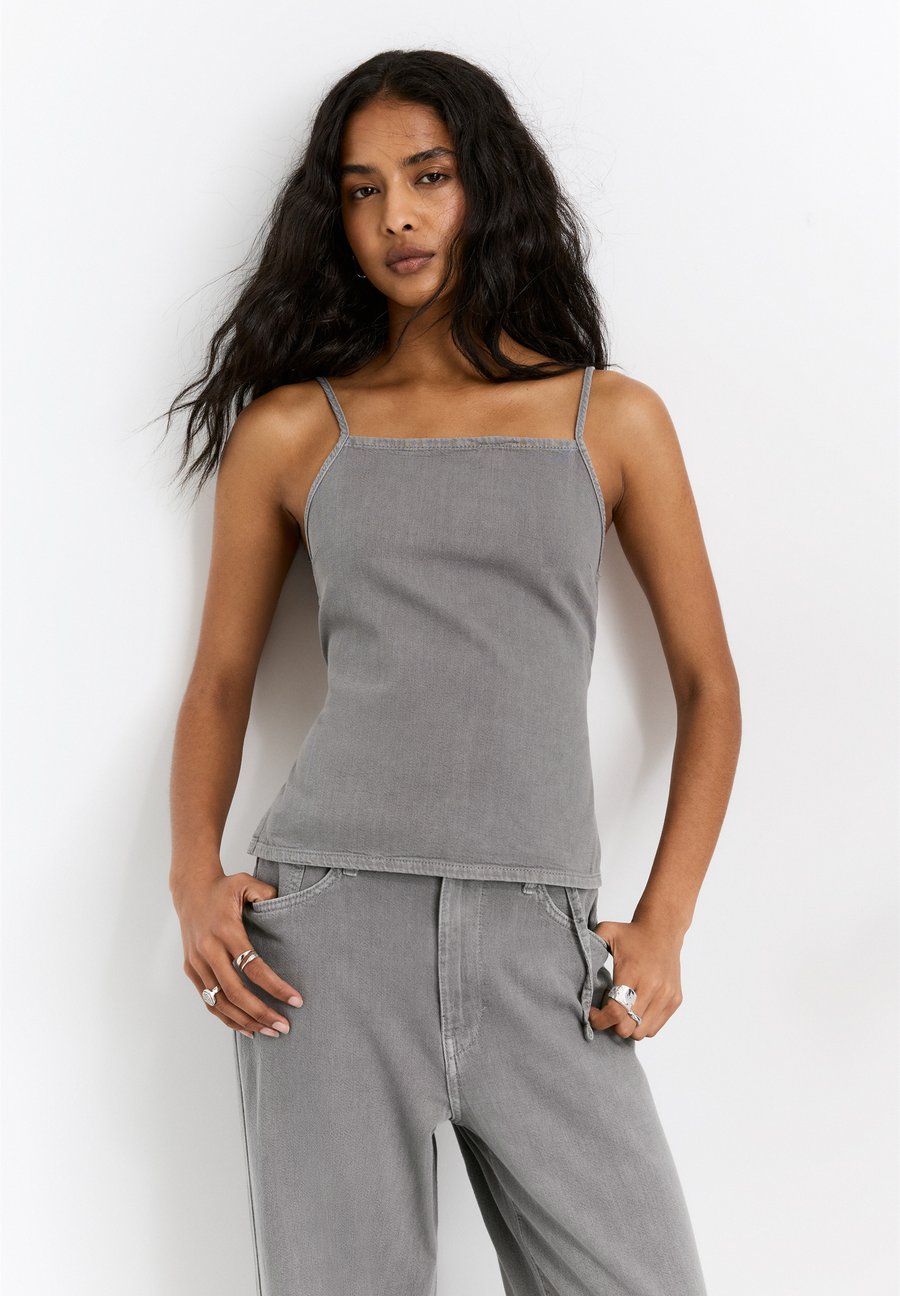 Топ PULL&BEAR Top, Stone
Топ PULL&BEAR Top, Stone