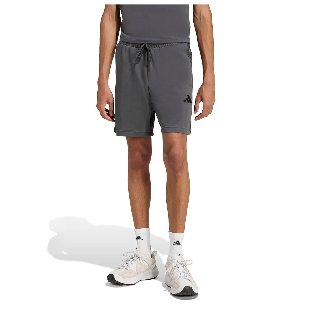 Камуфляжные шорты adidas, серый
Камуфляжные шорты adidas, серый