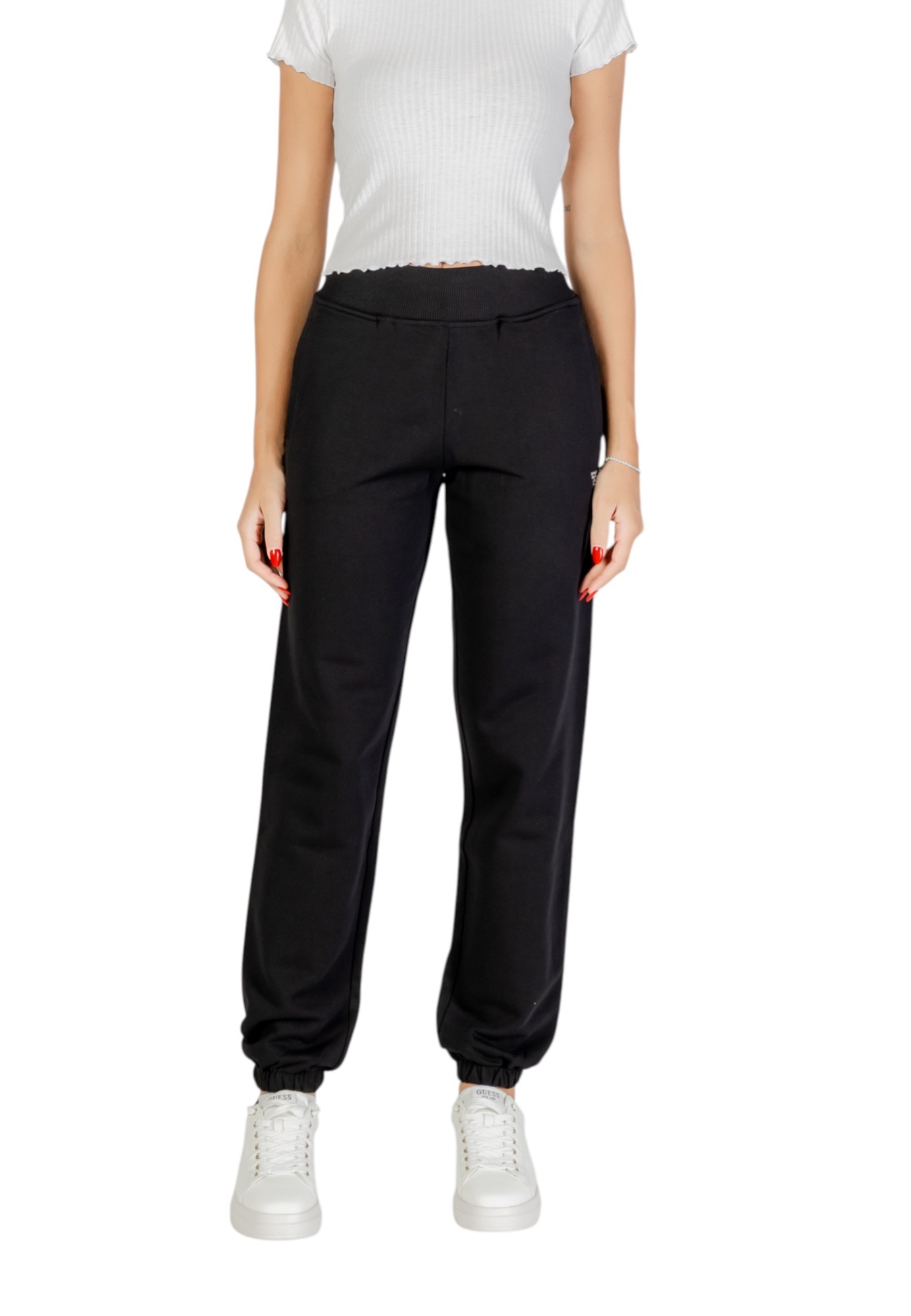 Брюки Guess, черный
Брюки Guess, черный