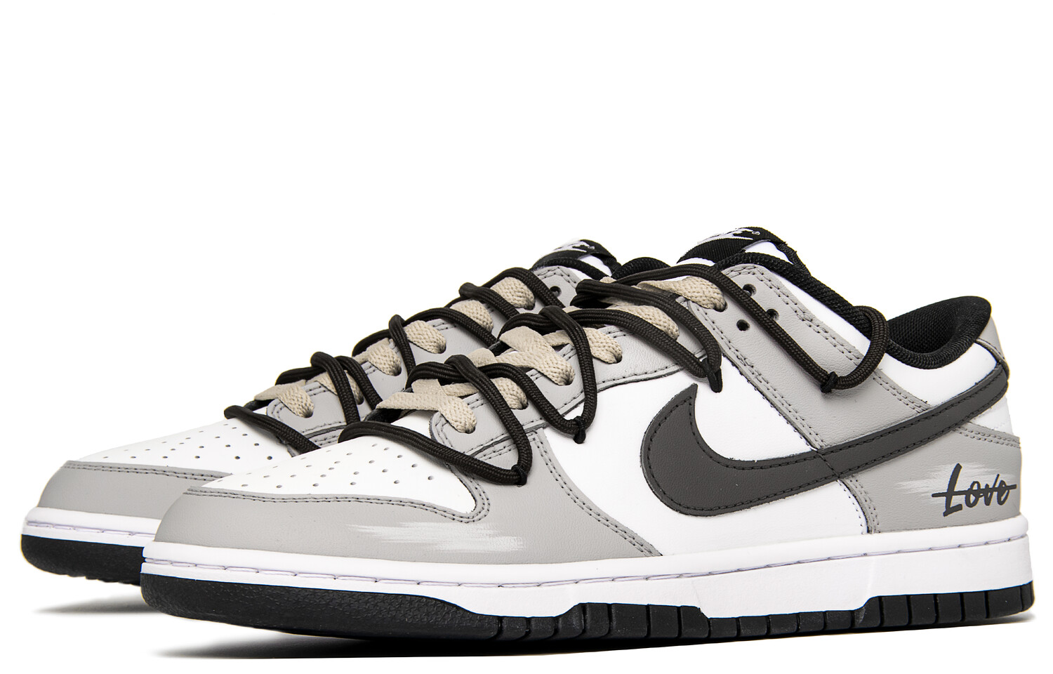 Кроссовки Nike Dunk Skateboarding Shoes Men Low-top Black/white/gray, светло-серый
Кроссовки Nike Dunk Skateboarding Shoes Men Low-top Black/white/gray, светло-серый