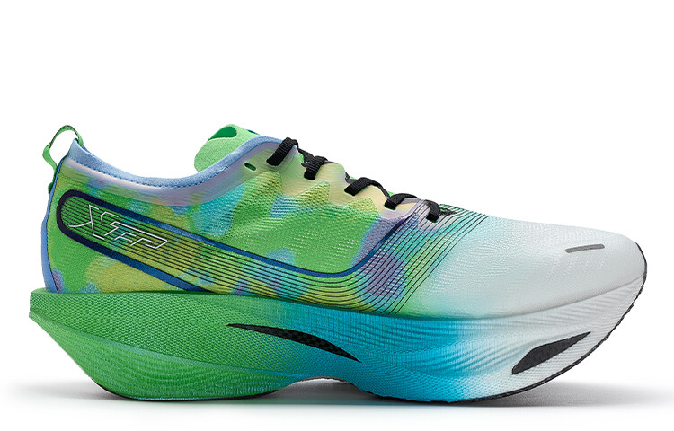 Кроссовки для бега Racing 160X 5.0 PRO мужские с низким верхом, цвет зеленый лук/зеленый лайм/новый белый Xtep