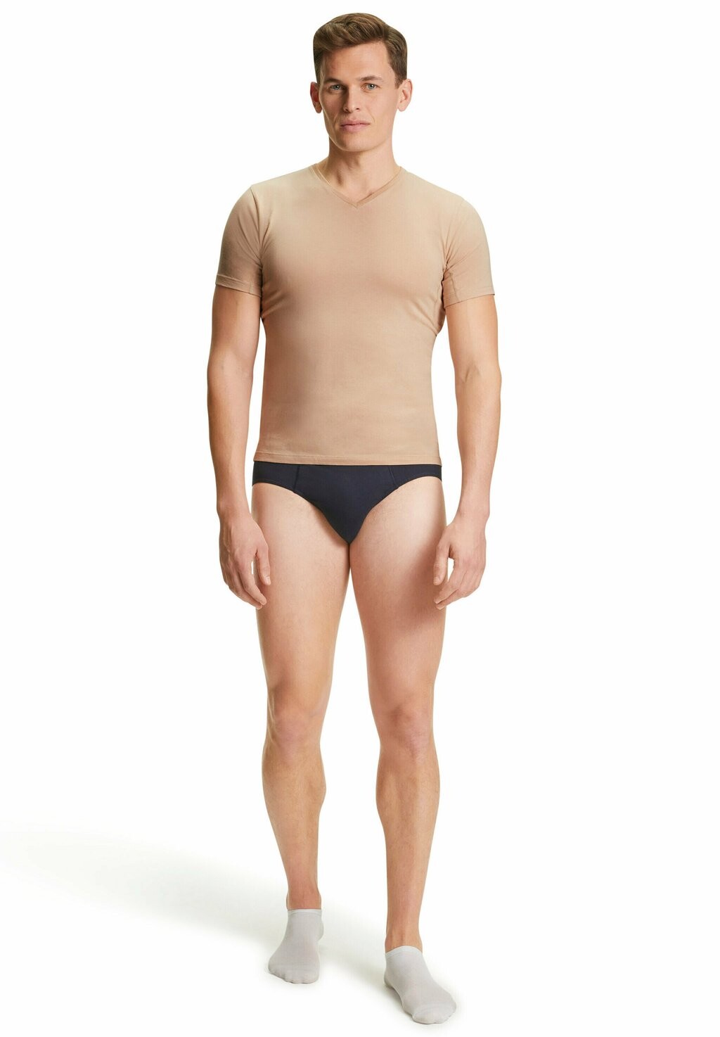 Майка CLIMATE CONTROL REGULAR V-NECK TEMPERATURE REGULAR FALKE, светло-коричневый
Майка CLIMATE CONTROL REGULAR V-NECK TEMPERATURE REGULAR FALKE, светло-коричневый