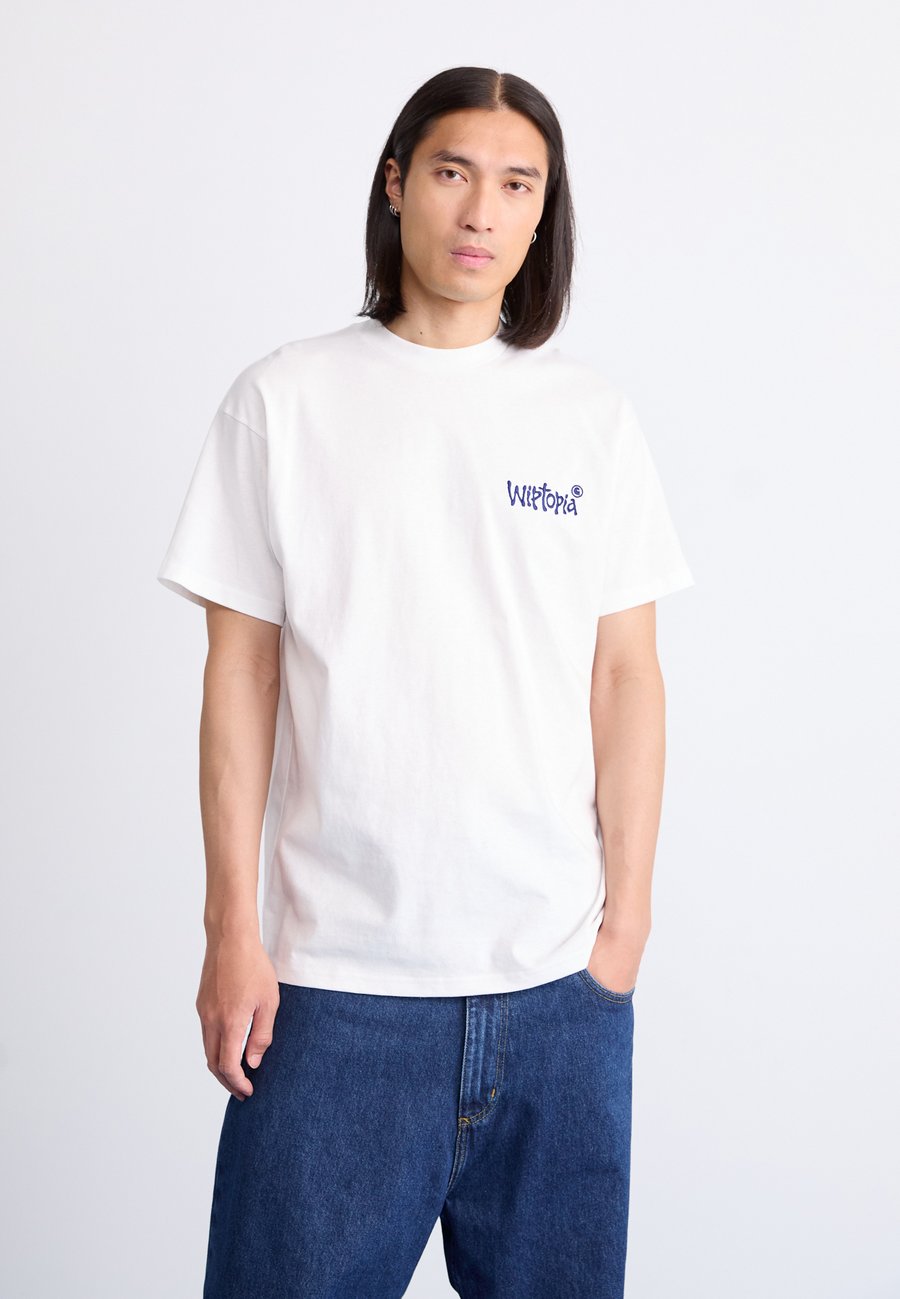 Футболка Carhartt WIP WIPTOPIA SCRIPT, White/Blue/White
Футболка Carhartt WIP WIPTOPIA SCRIPT, White/Blue/White