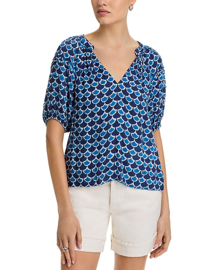 Топ с разрезом на шее Fan Area Stars, синий
Топ с разрезом на шее Fan Area Stars, синий