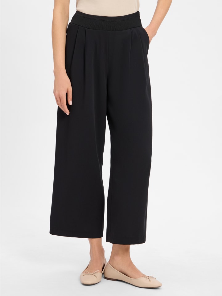 брюки черного цвета More & More
брюки черного цвета More & More