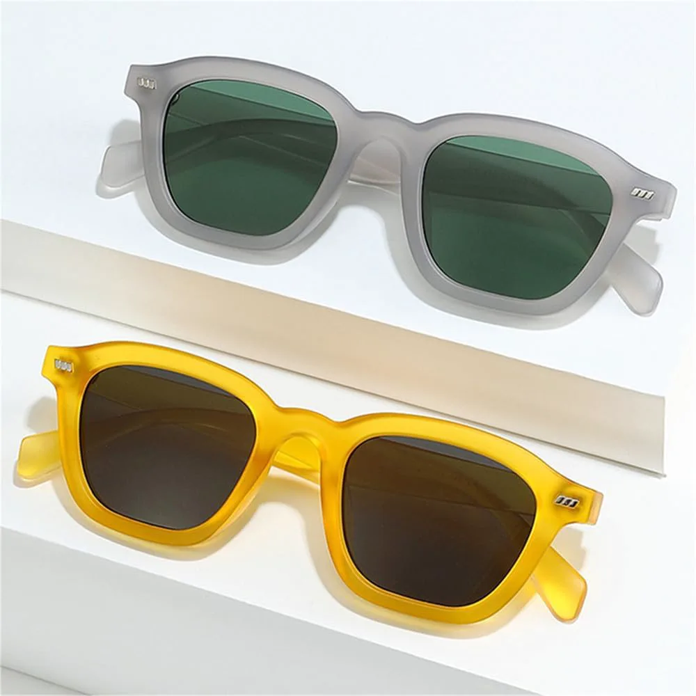 Солнцезащитные очки UV400 с маленькой оправой, заклепками, панк-леопардовым принтом, для женщин и мужчин, для бега и активного отдыха UYPTK, Matte Yellow Gray
Солнцезащитные очки UV400 с маленькой оправой, заклепками, панк-леопардовым принтом, для женщин и мужчин, для бега и активного отдыха UYPTK, Matte Yellow Gray