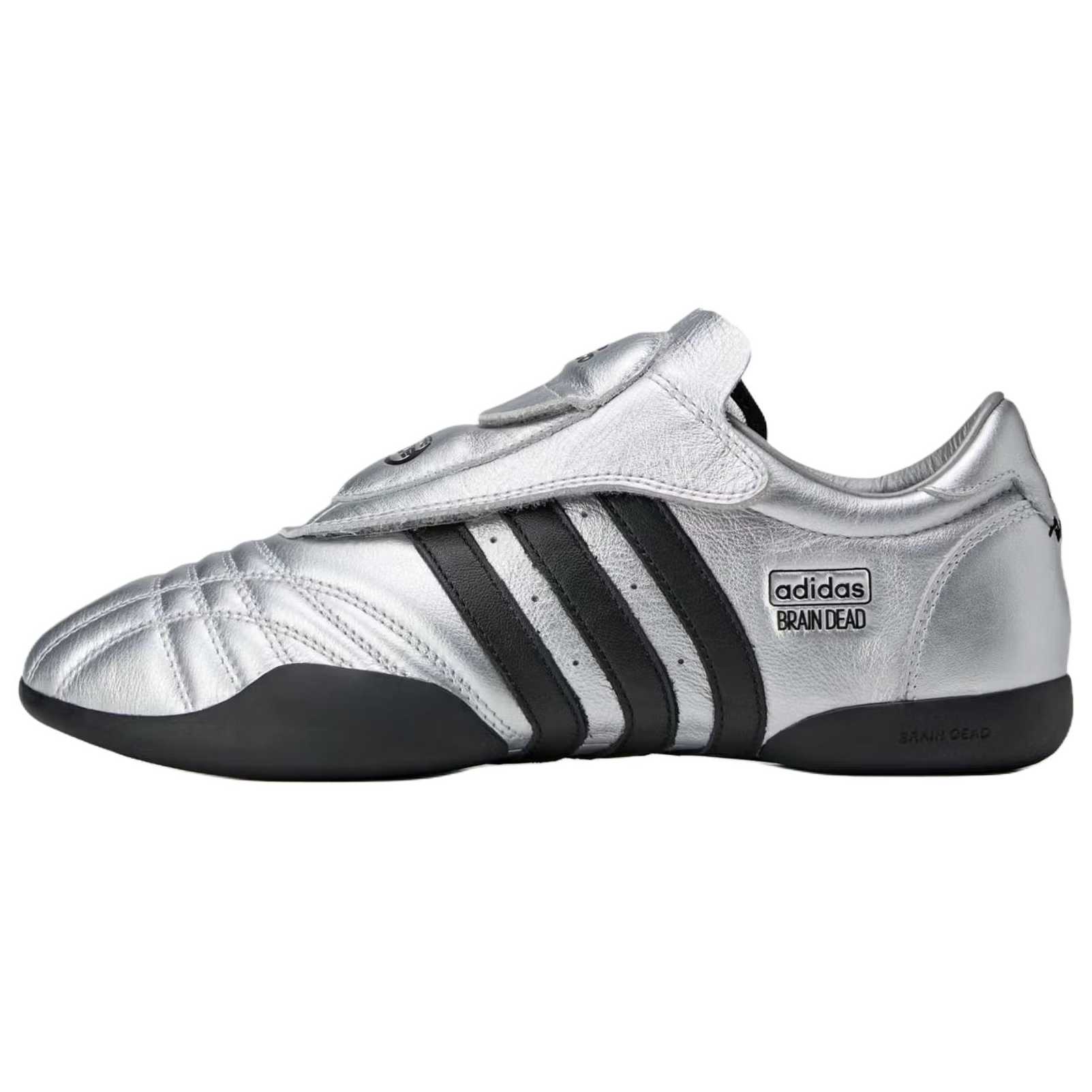 Adidas Taekwondo Brain Dead x Taekwondo 'Silver Black White'
Adidas Taekwondo Brain Dead x Taekwondo 'Silver Black White'