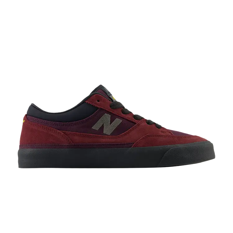 Кроссовки Franky Villani x Numeric 417 Low, цвет Burgundy Phantom
Кроссовки Franky Villani x Numeric 417 Low, цвет Burgundy Phantom