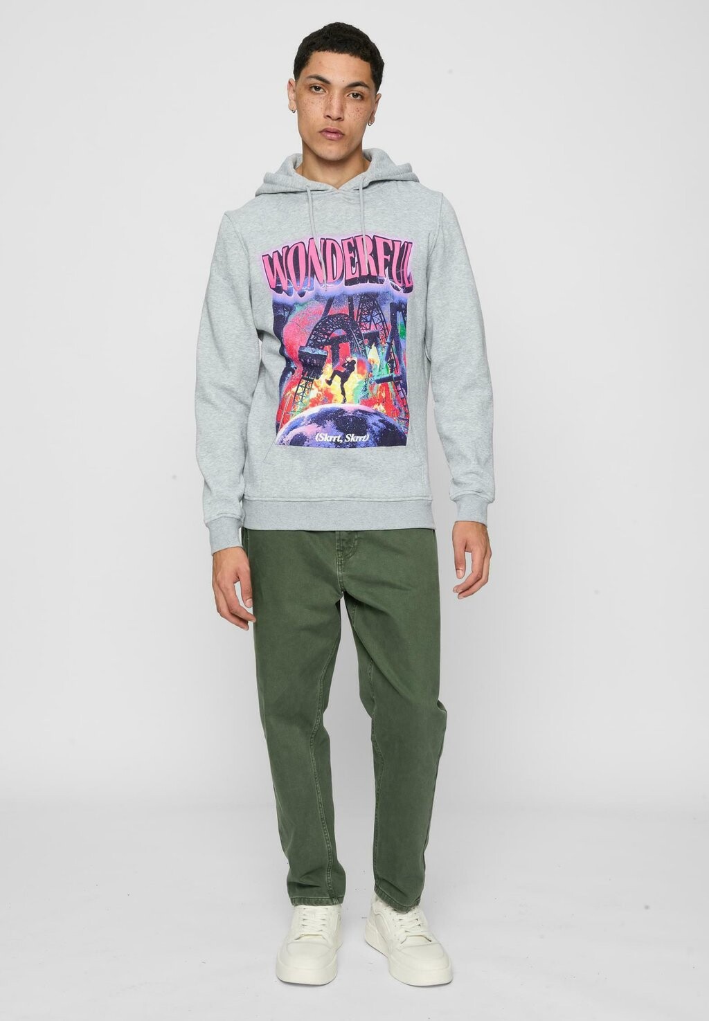 Толстовка с капюшоном WONDERFUL Mister Tee, светло-серый
Толстовка с капюшоном WONDERFUL Mister Tee, светло-серый