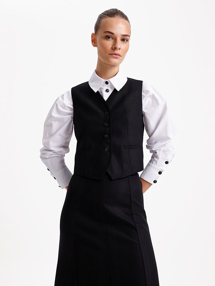 Жилет BGN, черный
Жилет BGN, черный