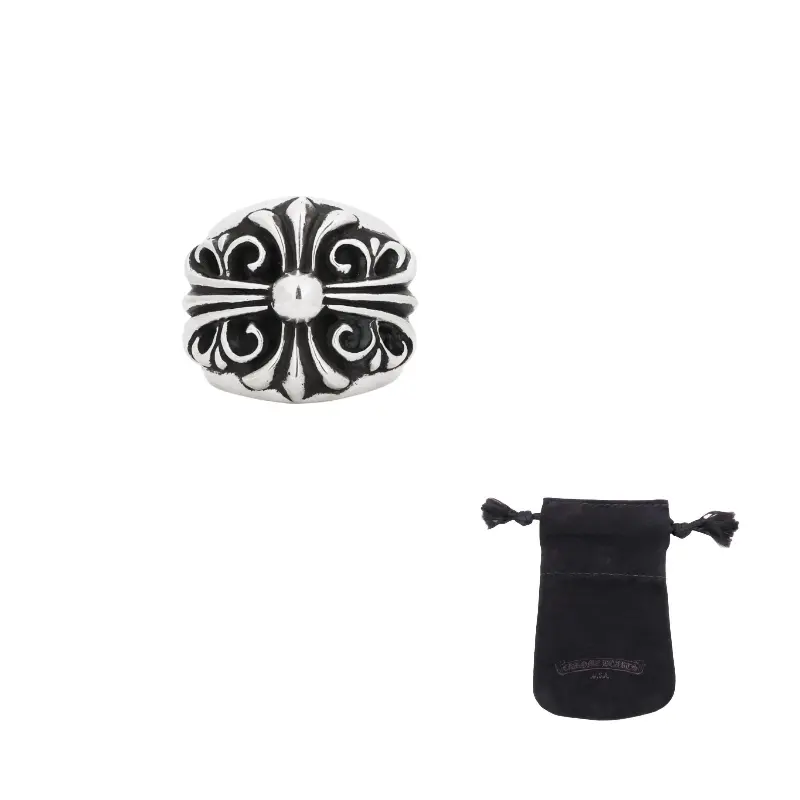 Мужское кольцо Chrome Hearts
Мужское кольцо Chrome Hearts