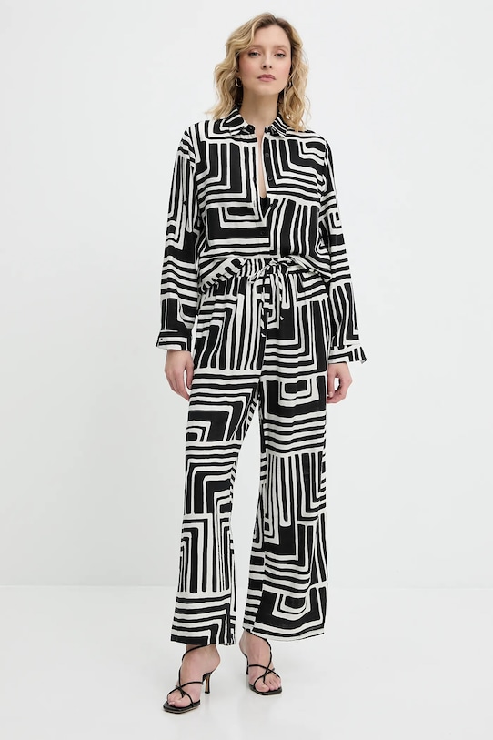 Комплект Answear.Lab, черный
Комплект Answear.Lab, черный