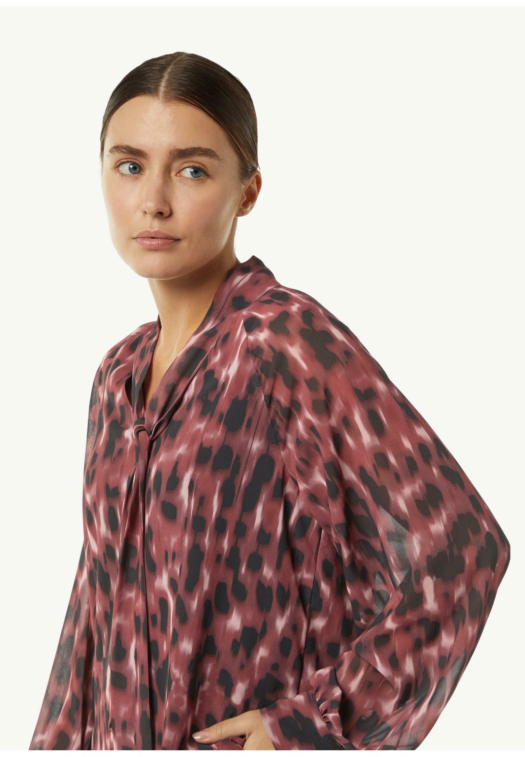 Блуза ALL-OVER-PRINT comma, темно-красный
Блуза ALL-OVER-PRINT comma, темно-красный