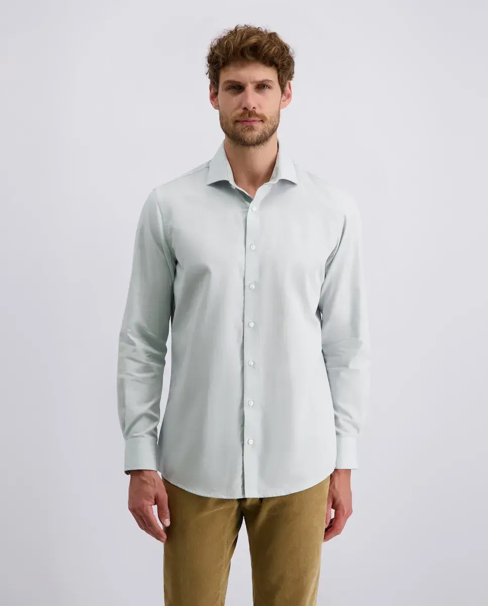 Мужская рубашка Dobby Modern Fit M/L, белая двухцветная структура Pierre Cardin
Мужская рубашка Dobby Modern Fit M/L, белая двухцветная структура Pierre Cardin