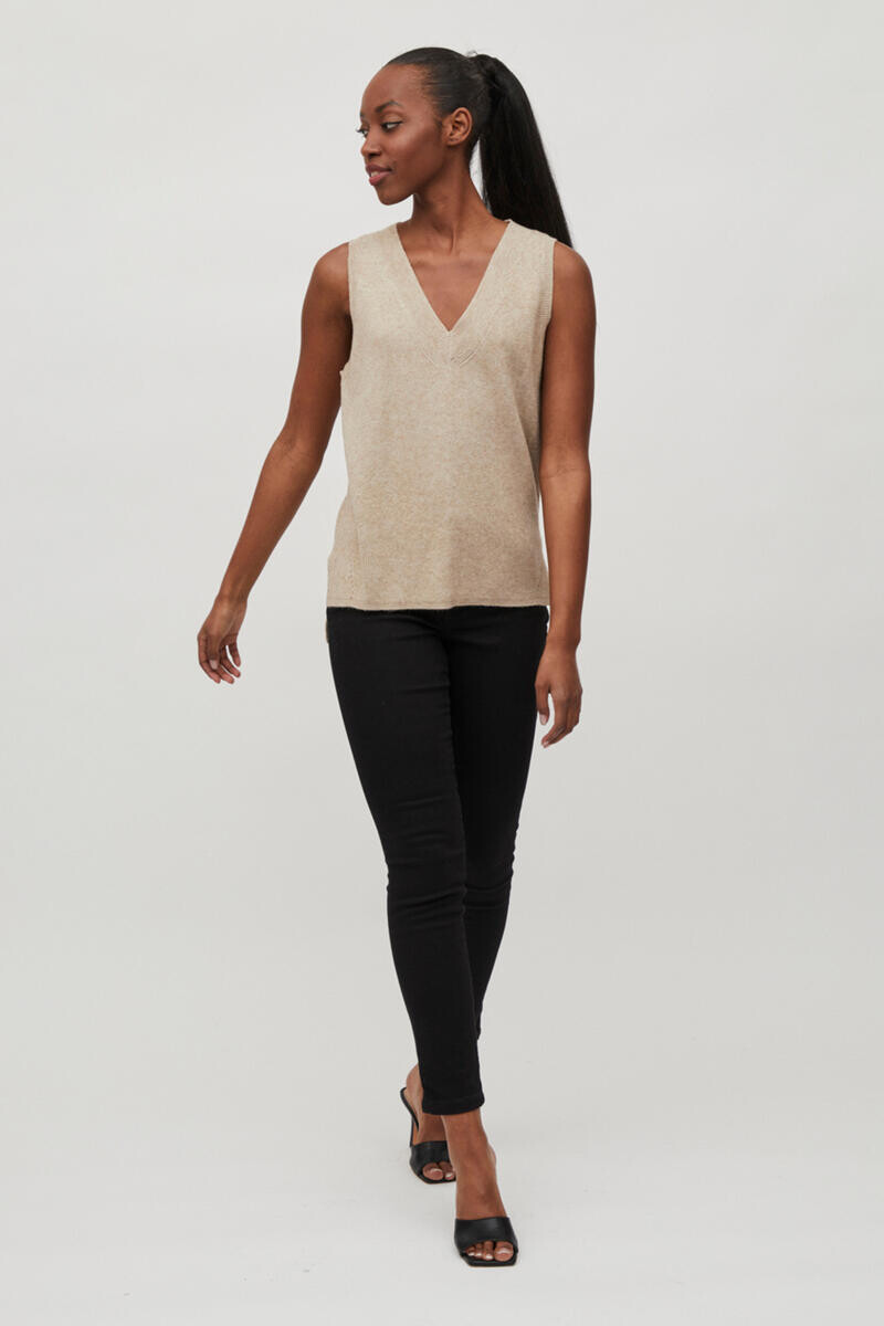 Базовый вязаный женский жилет. Vila, коричневый
Базовый вязаный женский жилет. Vila, коричневый