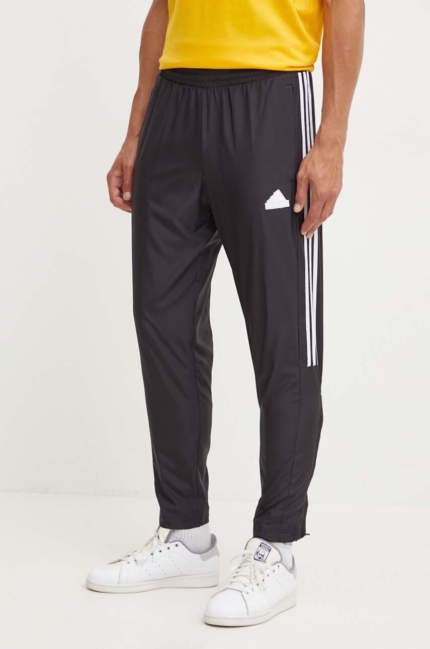 Брюки adidas Tiro, черный
Брюки adidas Tiro, черный