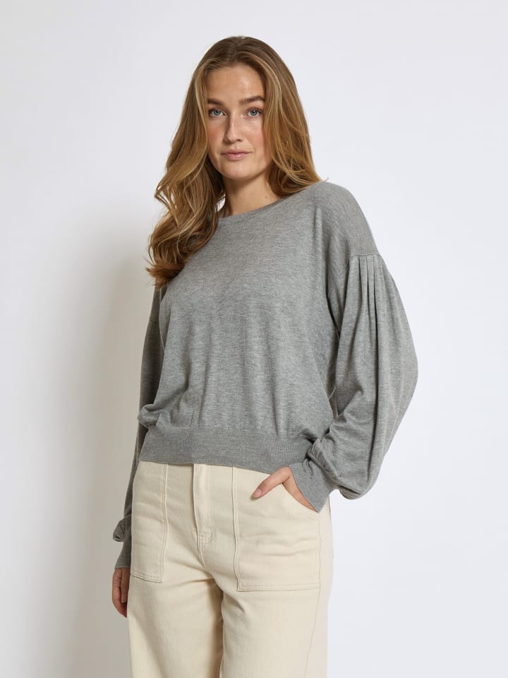 Minus Пуловер светло-серого меланжевого цвета
Minus Пуловер светло-серого меланжевого цвета