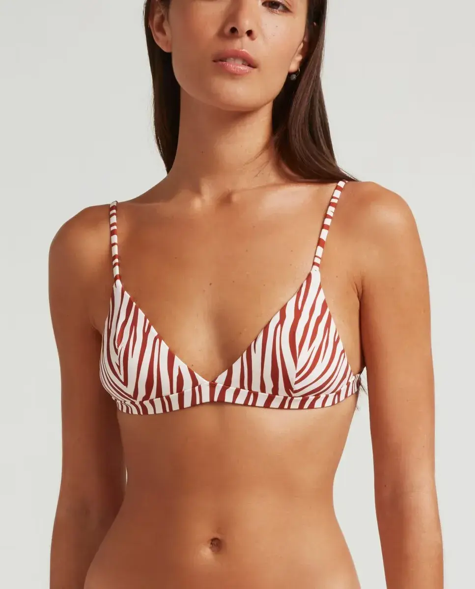 Спортивный бюстгальтер бикини с треугольными чашечками Zebra, съемными поролонами и регулируемыми бретелями Robin Collection, красный
Спортивный бюстгальтер бикини с треугольными чашечками Zebra, съемными поролонами и регулируемыми бретелями Robin Collection, красный