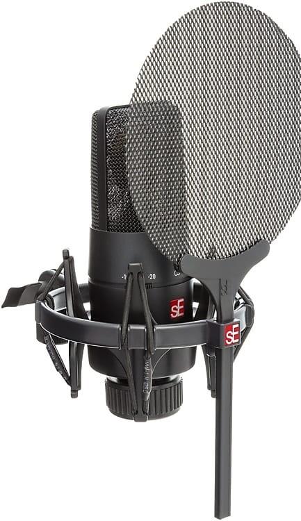 Вокальный комплект sE Electronics X1S Vocal Pack with Cable, Shock Mount and Pop Filter
Вокальный комплект sE Electronics X1S Vocal Pack with Cable, Shock Mount and Pop Filter