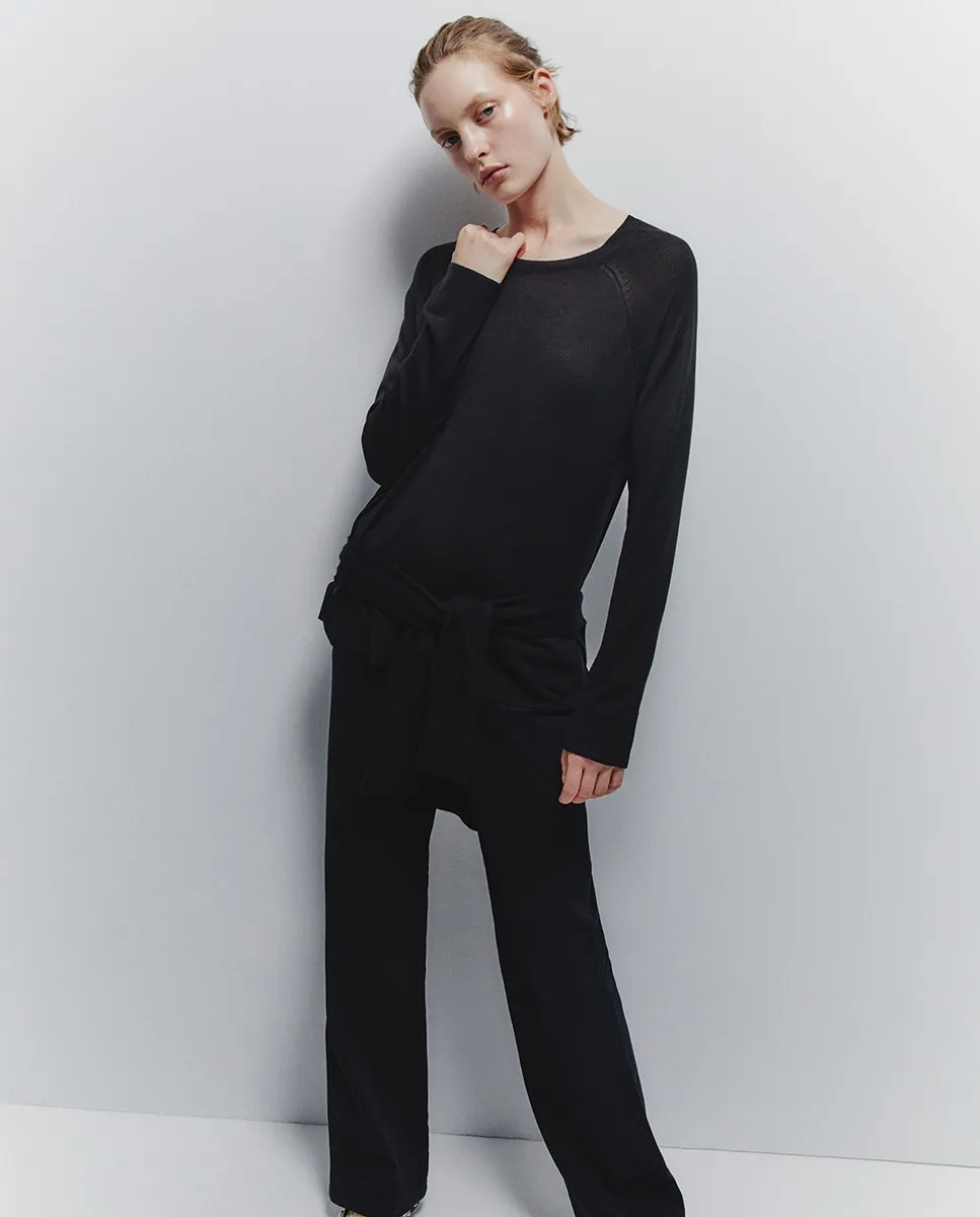 Тонкий джерси с длинным рукавом Sfera, черный
Тонкий джерси с длинным рукавом Sfera, черный