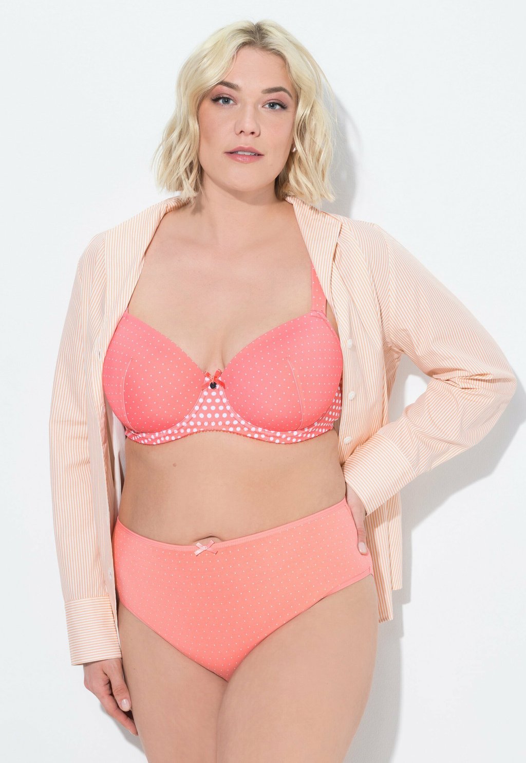 Трусы LOT DE 5 Ulla Popken, коралловый
Трусы LOT DE 5 Ulla Popken, коралловый