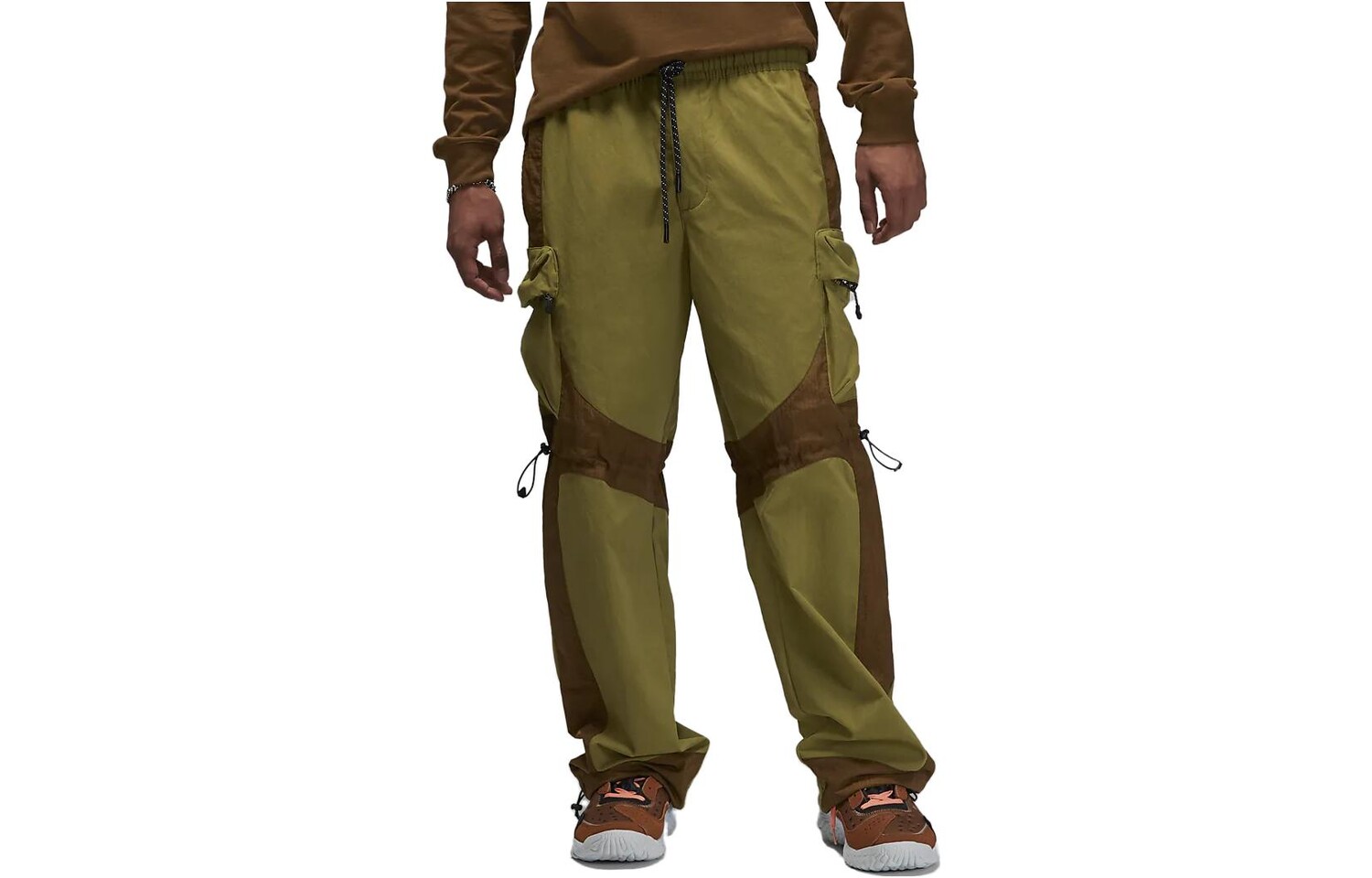 Брюки-карго Jordan 23 Enginereed Nike, зеленый
Брюки-карго Jordan 23 Enginereed Nike, зеленый