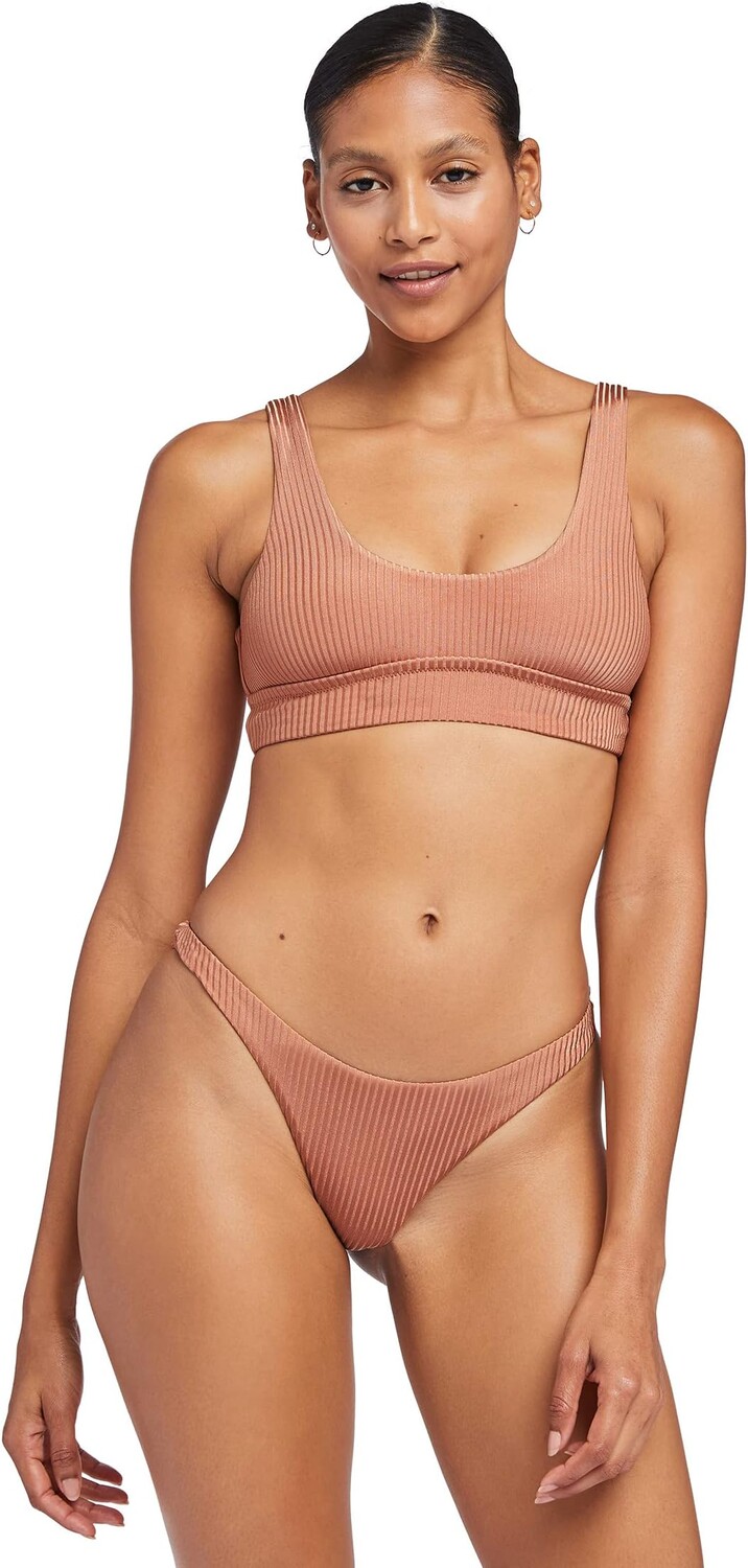 Купальник Vitamin A Sienna Tank, цвет Pink Sands Shimmer Rib
Купальник Vitamin A Sienna Tank, цвет Pink Sands Shimmer Rib