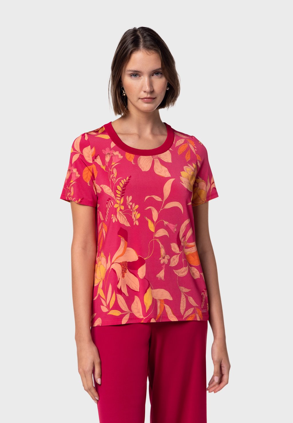 Футболка с принтом NAULOVER, красный
Футболка с принтом NAULOVER, красный