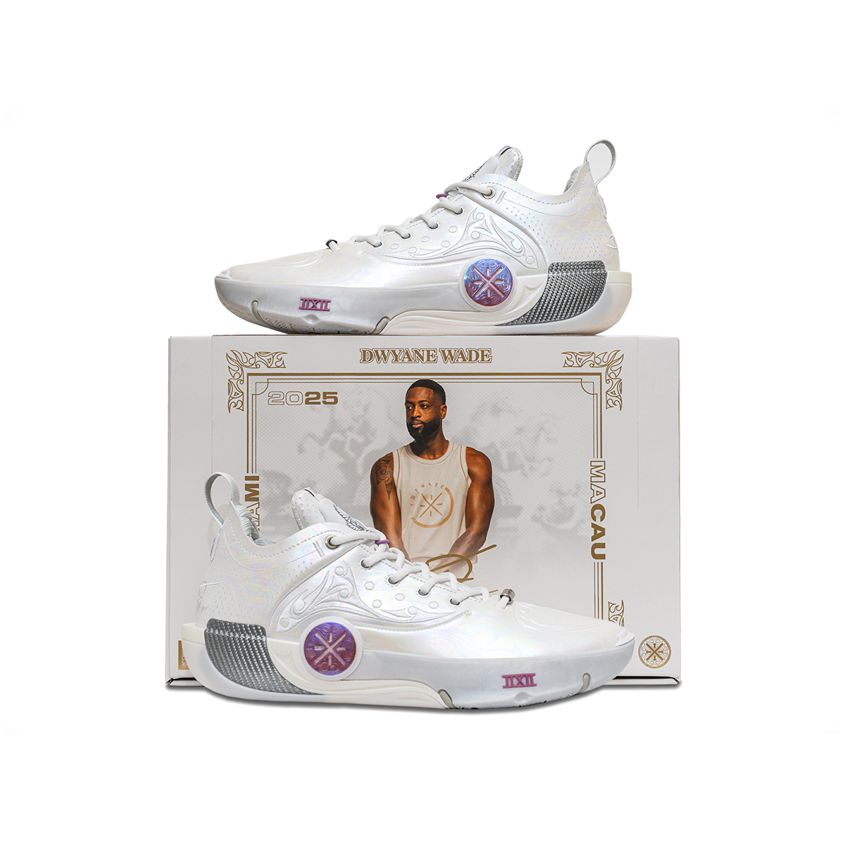 LINING Баскетбольные кроссовки WOW12 мужские Mid top Standard White
LINING Баскетбольные кроссовки WOW12 мужские Mid top Standard White