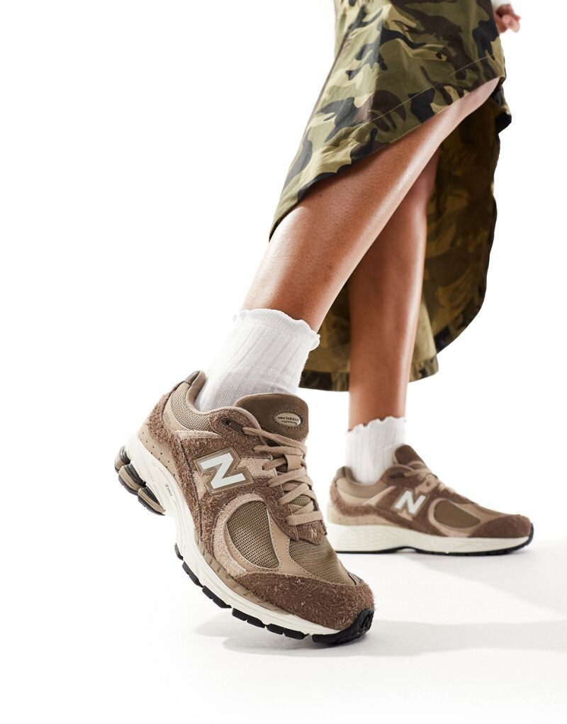Коричневые кроссовки унисекс New Balance 2002 elements — эксклюзивно для ASOS, Коричневый, Коричневые кроссовки унисекс New Balance 2002 elements — эксклюзивно для ASOS
Коричневые кроссовки унисекс New Balance 2002 elements — эксклюзивно для ASOS, Коричневый, Коричневые кроссовки унисекс New Balance 2002 elements — эксклюзивно для ASOS