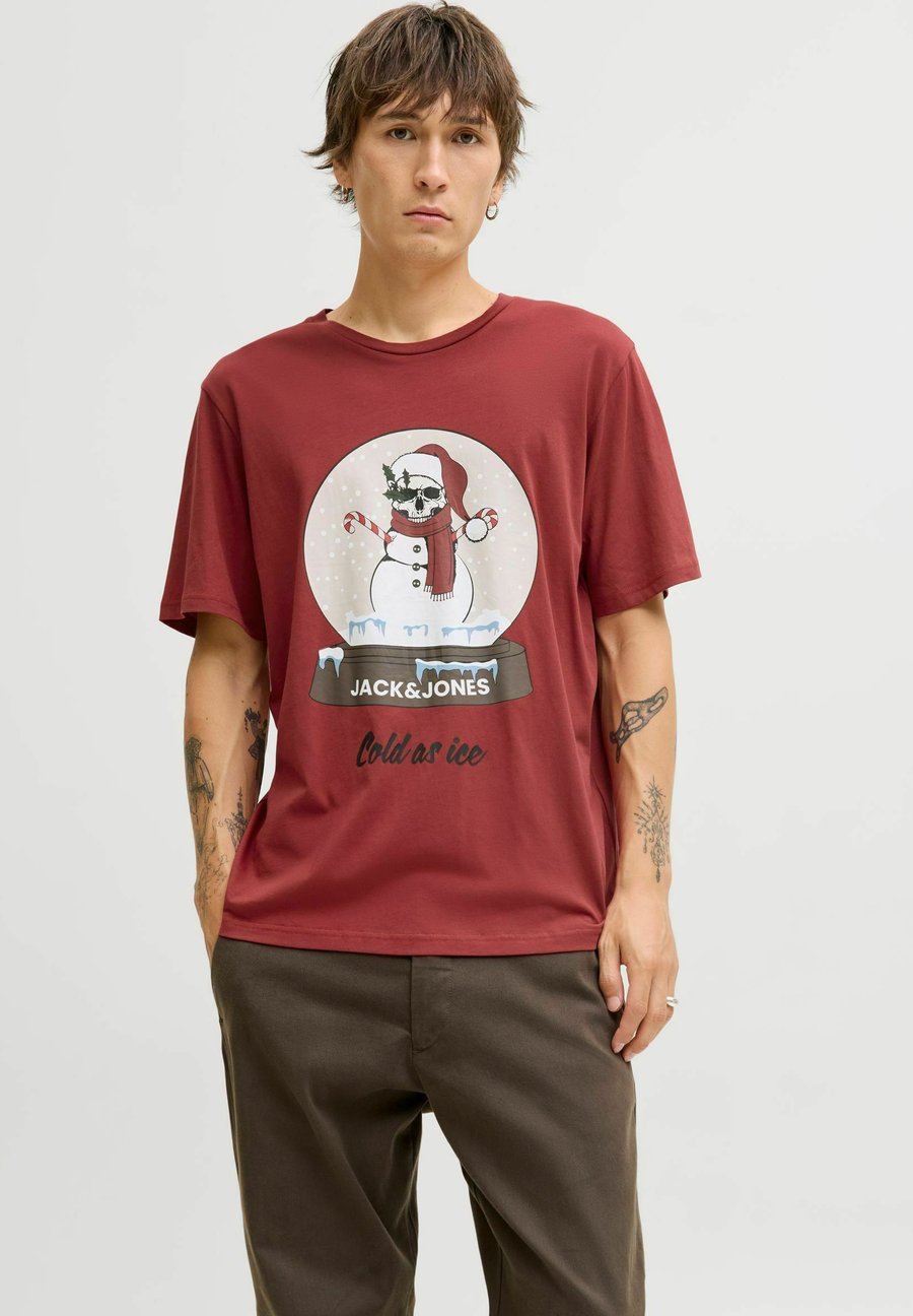 Футболка Jack & Jones X-MAS, Brick Red/Red, Красный, Футболка Jack & Jones X-MAS, Brick Red/Red
Футболка Jack & Jones X-MAS, Brick Red/Red, Красный, Футболка Jack & Jones X-MAS, Brick Red/Red