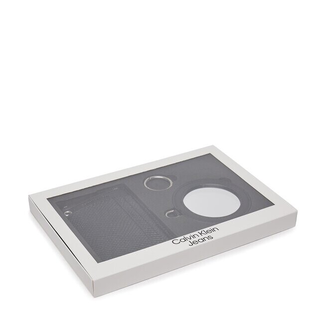 Кошелек Calvin Klein Jeans SculptedWallet Round, черный
Кошелек Calvin Klein Jeans SculptedWallet Round, черный