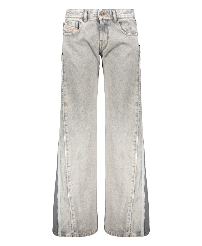 Светлые джинсы с широкими штанинами Diesel, серый
Светлые джинсы с широкими штанинами Diesel, серый