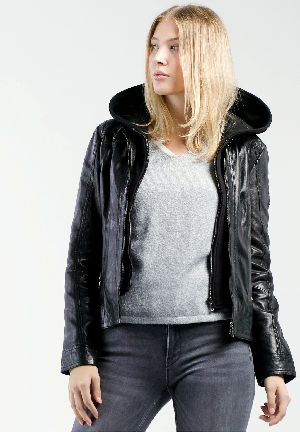 Кожаная куртка NO N4ME, черный 
Кожаная куртка NO N4ME, черный