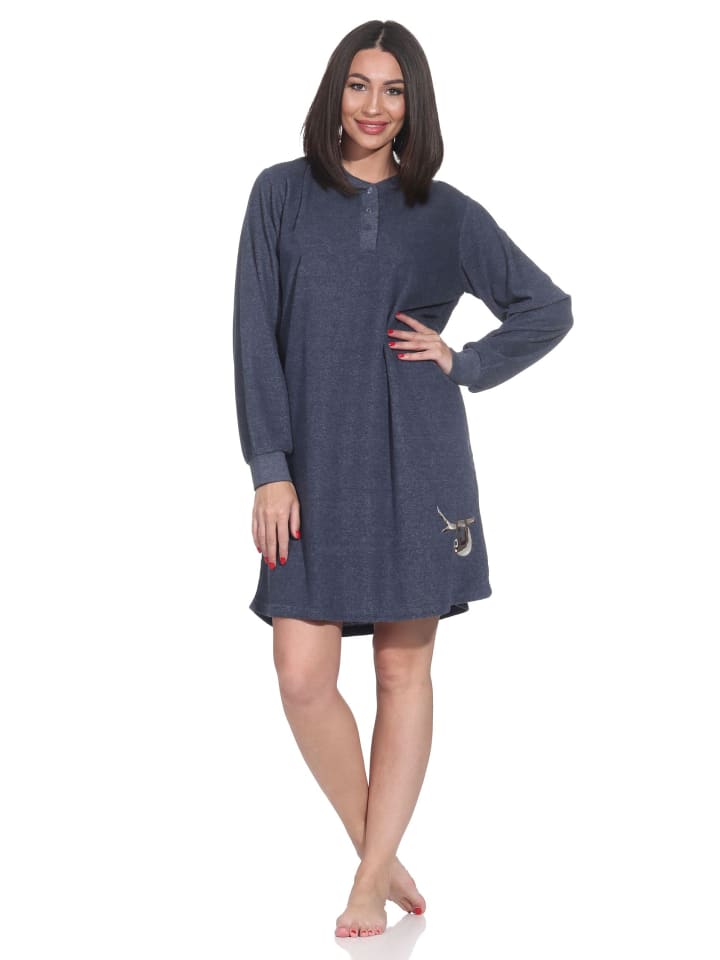 Ночная рубашка из махровой ткани с длинными рукавами, манжетами и рисунком животных в синем меланжевом цвете. NORMANN
Ночная рубашка из махровой ткани с длинными рукавами, манжетами и рисунком животных в синем меланжевом цвете. NORMANN