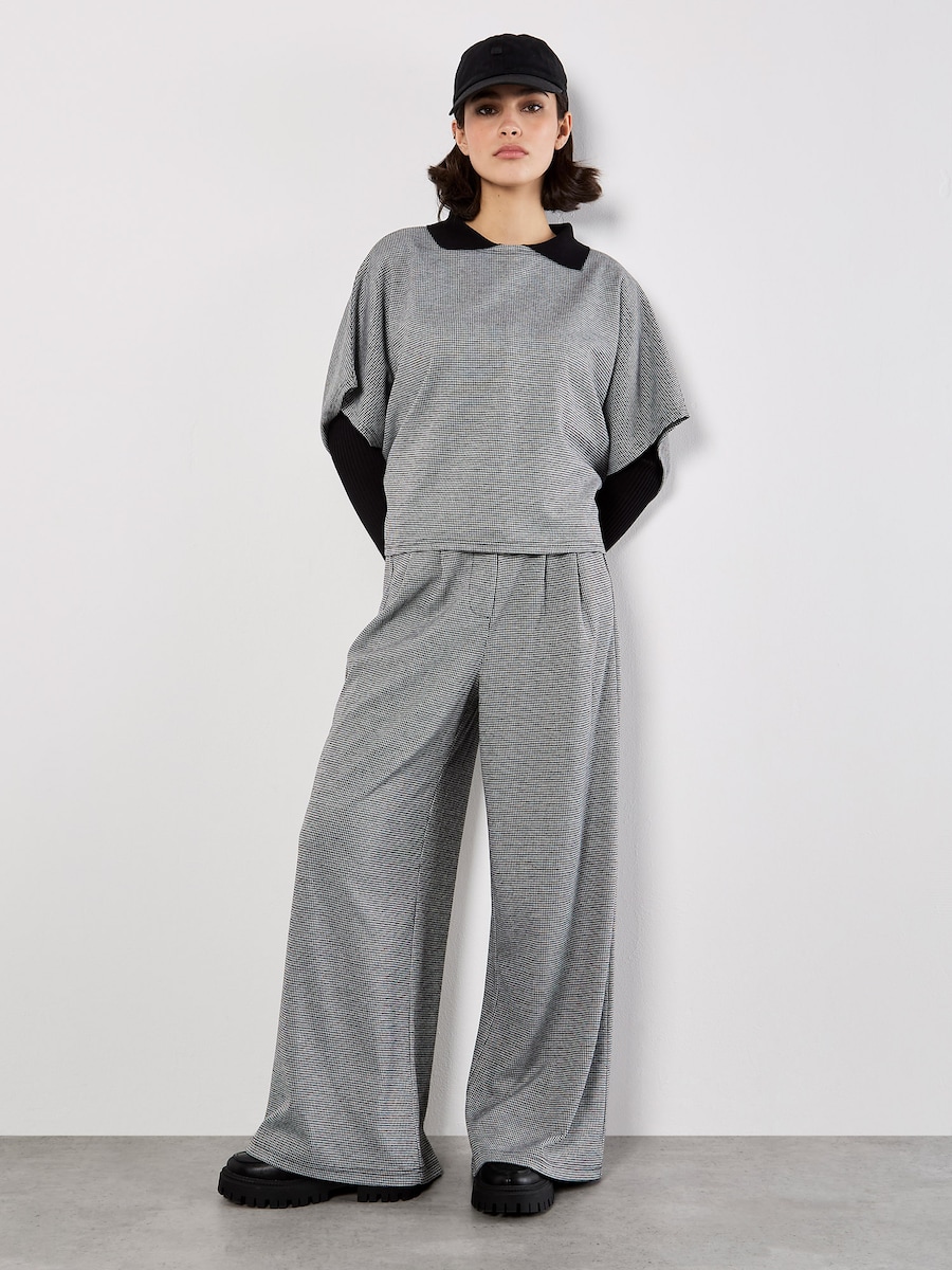 Широкие брюки Apricot, черный
Широкие брюки Apricot, черный