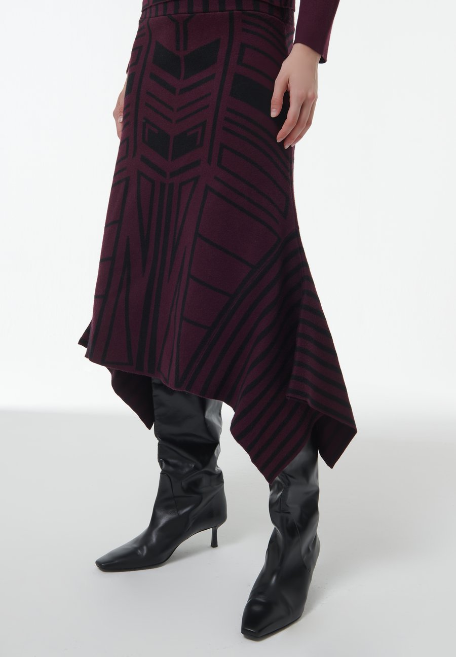 Юбка Leem GEOMETRIC JACQUARD HANDKERCHIEF, Red
Юбка Leem GEOMETRIC JACQUARD HANDKERCHIEF, Red