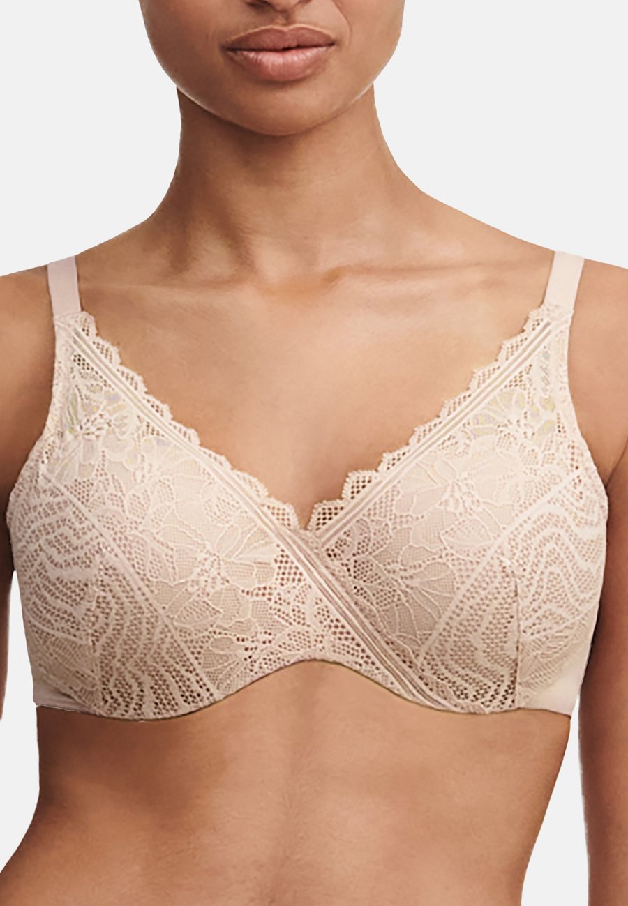 Бюстгальтер Chantelle EASY FEEL TOUCH SCHALEN, Beige Dore/Beige
Бюстгальтер Chantelle EASY FEEL TOUCH SCHALEN, Beige Dore/Beige