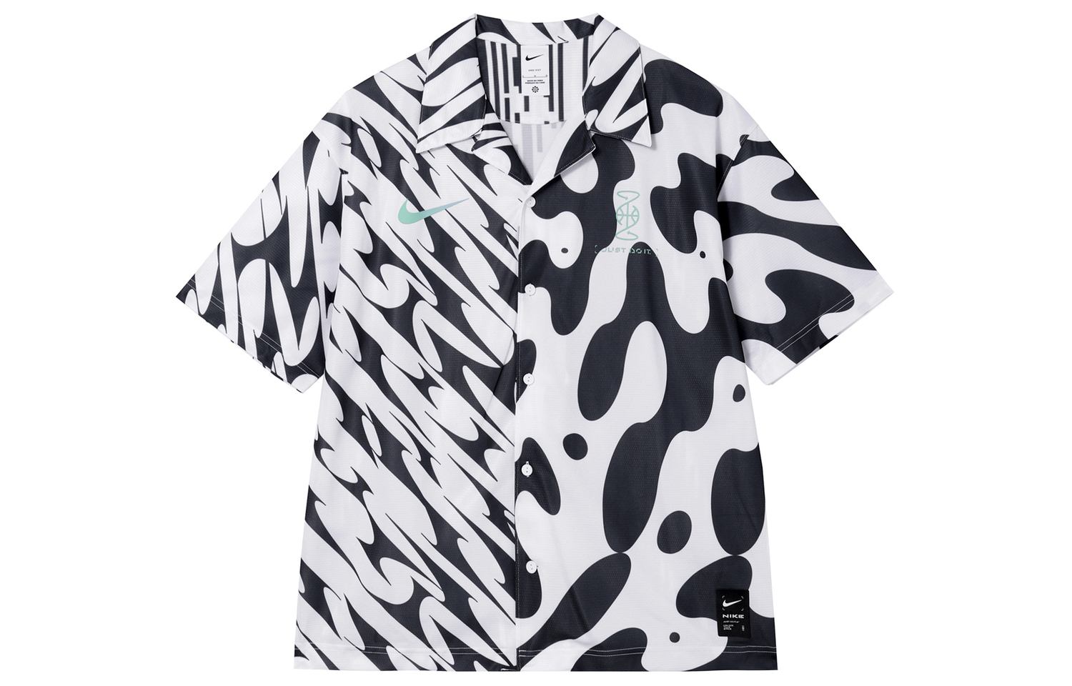 Футболка Nike Dri Fit мужская черно-белая 
Футболка Nike Dri Fit мужская черно-белая