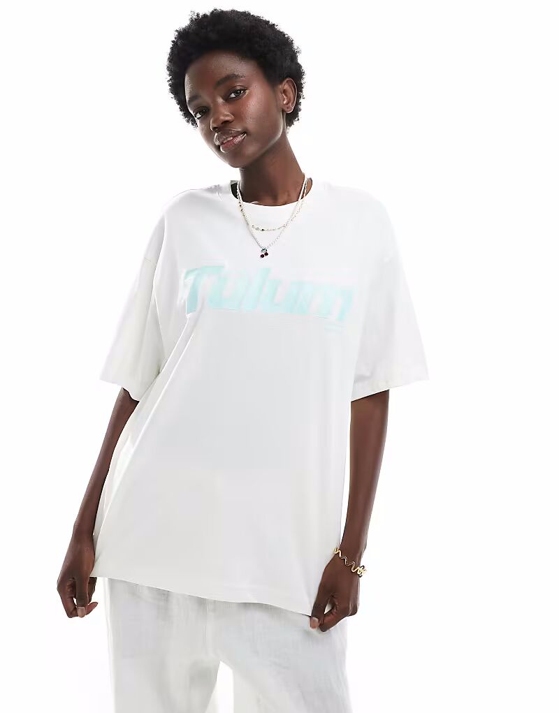 Футболка Bershka с принтом лотоса оверсайз белого цвета
Футболка Bershka с принтом лотоса оверсайз белого цвета