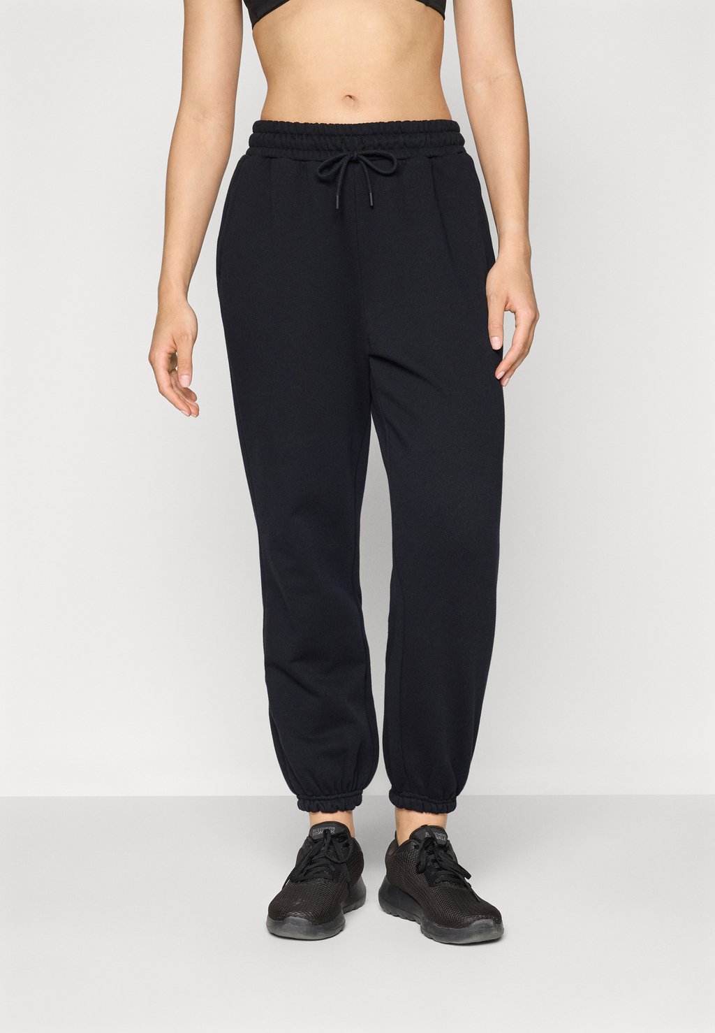 Спортивные штаны WEEKEND BAGGY JOGGER Fabletics, черный
Спортивные штаны WEEKEND BAGGY JOGGER Fabletics, черный