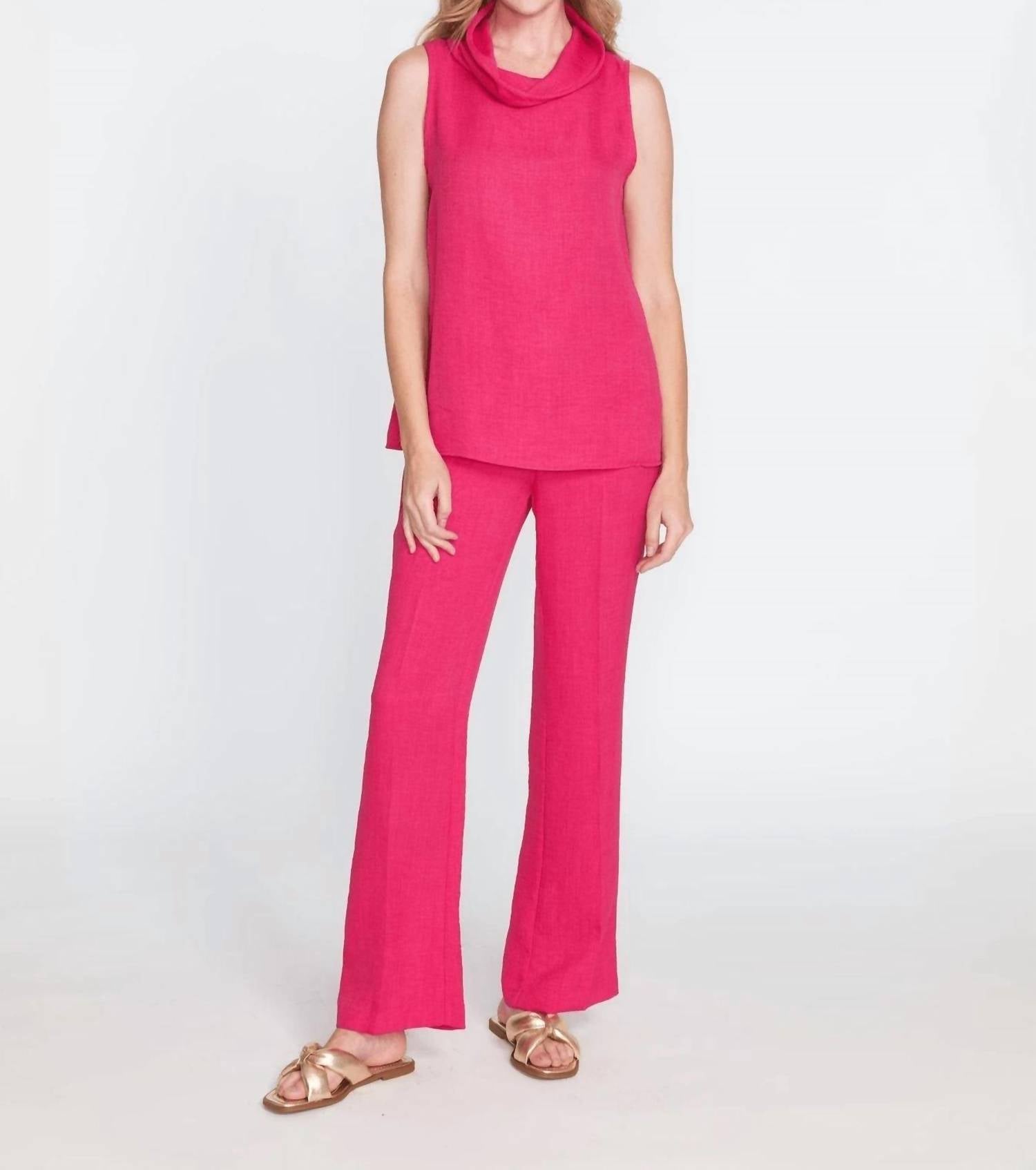 Полные брюки на резинке в розовом Estelle and Finn
Полные брюки на резинке в розовом Estelle and Finn