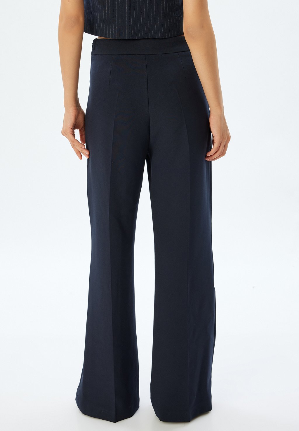 Брюки HIGH RISE Koton, темно-синий
Брюки HIGH RISE Koton, темно-синий