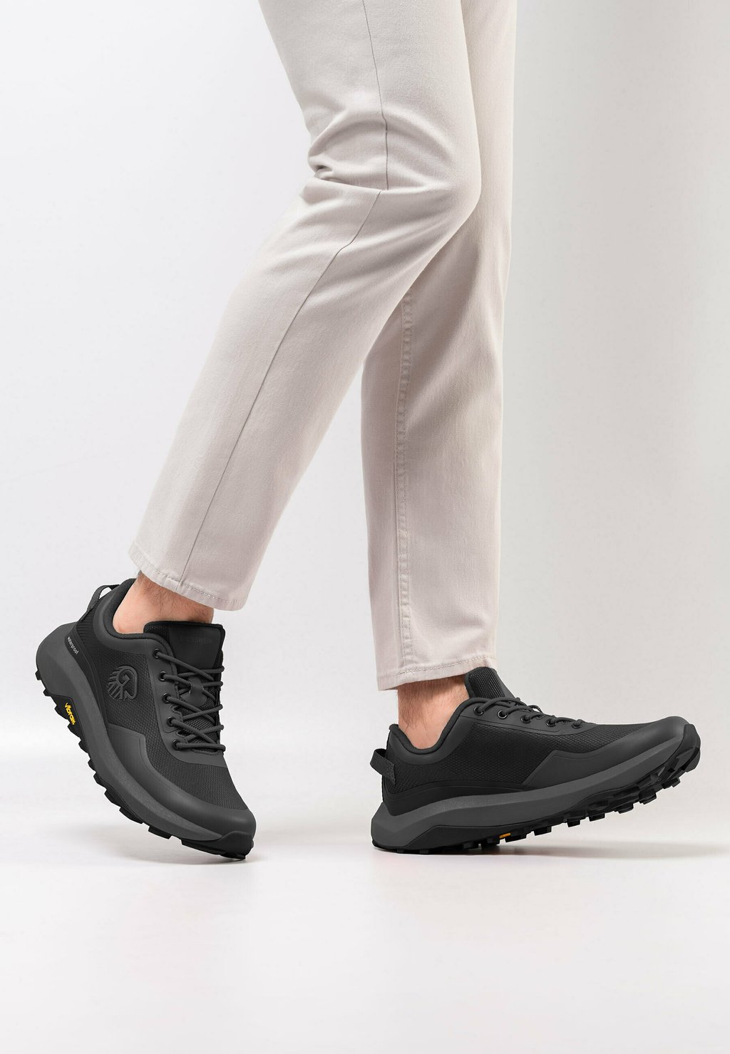 Кроссовки для тренировок Giesswein, черный деним
Кроссовки для тренировок Giesswein, черный деним